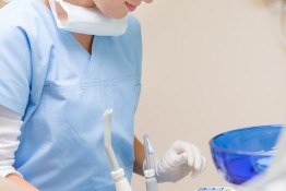 photodune-3162931-dental-assistant-prepare-equipment-at-stomatology-m